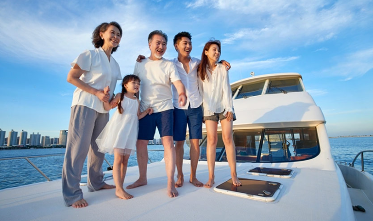 Exploring the Luxury Yacht Market in Hong Kong